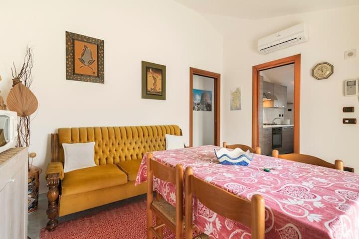 Casa Vacanze Nuraghe Talia Olmedo Esterno foto